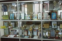 Университет г. Дубна Дмитровский институт непрерывного образования, с рейтингом 4 - находится по адресу Московская область, Дмитров, микрорайон ДЗФС, 23 