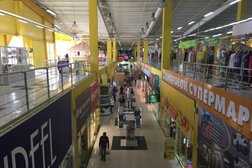 Торгово-развлекательный комплекс Сибирский городок, с рейтингом 3.3 - находится по адресу Красноярский край, Железногорск, Ленинградский проспект, 1Б 