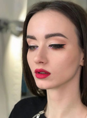 Парикмахер, визажист Дарьяна Андреевна Литвинова