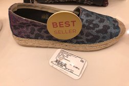 Магазин обуви Rendez-Vous, с рейтингом 4.4 - находится по адресу Челябинск, Артиллерийская улица, 136 