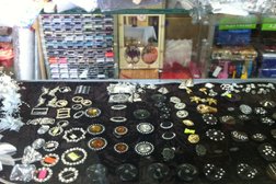 Торговый центр Зелёные кирпичики, с рейтингом 3 - находится по адресу Владивосток, Светланская улица, 23 