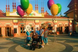 Тематический парк развлечений Сочи Парк, с рейтингом 4.4 - находится по адресу Краснодарский край, пгт Сириус, Олимпийский проспект, 21/2 