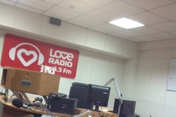 Love Radio, FM 103.5, с рейтингом 2 - находится по адресу Алматы, Мынбаева, 53 