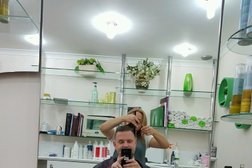 Академия красоты De Luxe, с рейтингом 2 - находится по адресу Алматы, улица Ауэзова, 11 