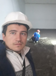 Маляр-штукатур, мастер по укладке полов Рамиль Шарифуллович Таишев