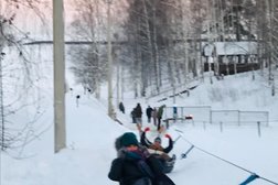 Загородный комплекс Елисеевы поля, с рейтингом 2.9 - находится по адресу Брянская область, с. Октябрьское, Заозёрная улица, 1 