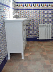 Сантехник, специалист по демонтажным работам Василий Алексеевич Мамай