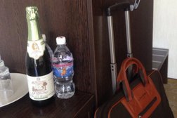Отель Калифорния, с рейтингом 4 - находится по адресу Краснодарский край, Геленджик, Геленджикский проспект, 133а 