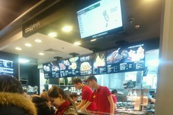 Ресторан быстрого питания Вкусно — и точка, с рейтингом 2.9 - находится по адресу Москва, Ореховый бульвар, 22а 