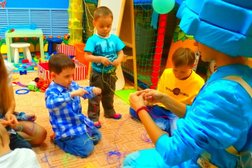 Семейный развлекательный центр Абрикоска, с рейтингом 3.8 - находится по адресу Новосибирск, микрорайон Зелёный Бор, 3 