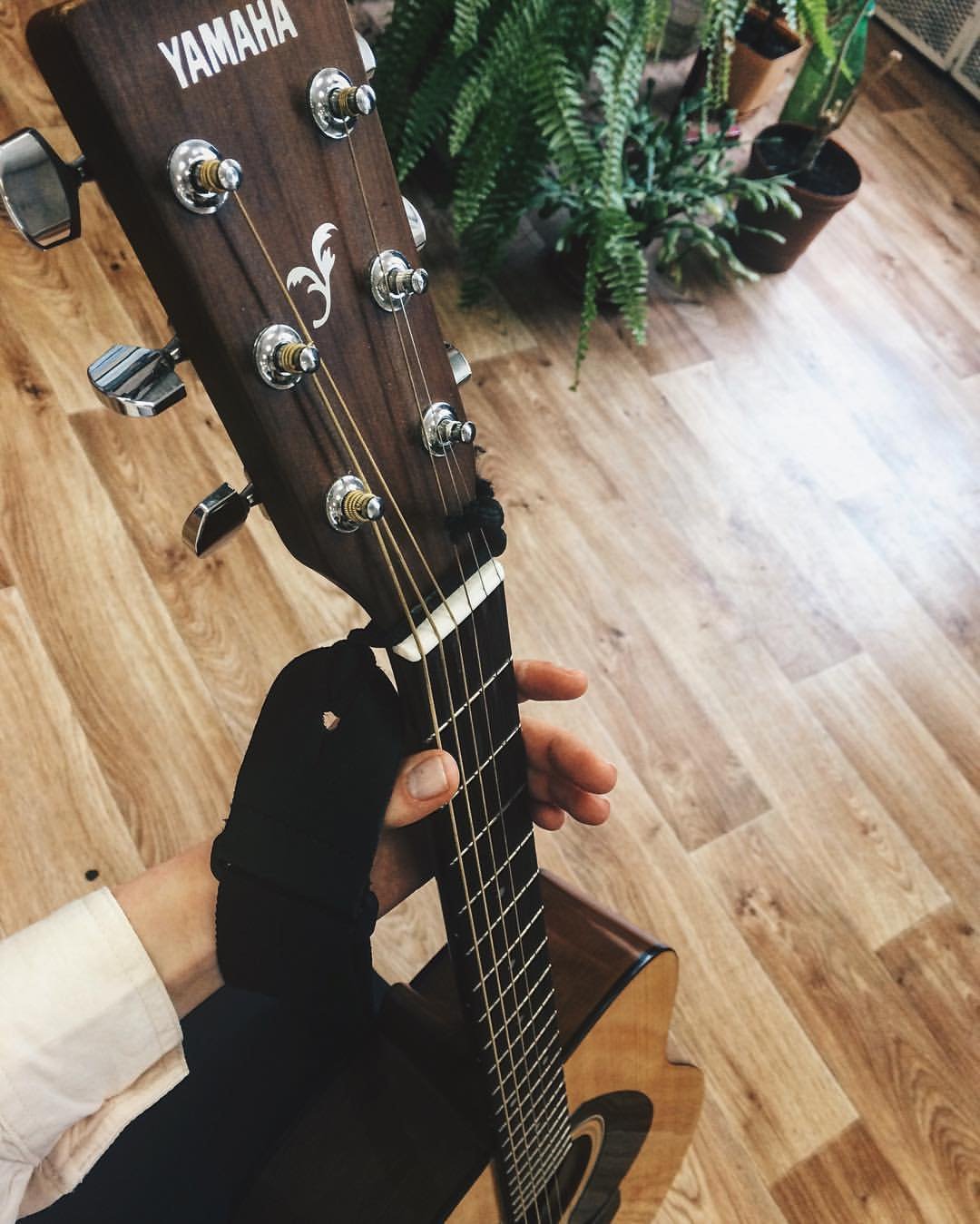 Музыкальный магазин тверь. Музыкальный магазин тверь. Слами музыкальный магазин. Слами музыкальный. Саксофон wisemann dts.