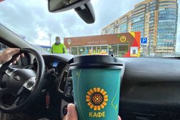 Роснефть, с рейтингом 4.3 - находится по адресу Санкт-Петербург, Ириновский проспект, 22 к1 лит А 