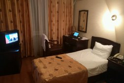 Azimut Сити Отель Владивосток, с рейтингом 3.1 - находится по адресу Владивосток, Набережная улица, 10 