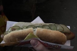 Точка фастфуда Stardogs, с рейтингом 2.7 - находится по адресу Московская область, Чехов, Привокзальная площадь, 7а 