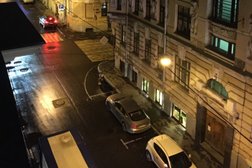 Мужская парикмахерская Barberia numero uno, с рейтингом 4.1 - находится по адресу Москва, Денежный переулок, 8/10 