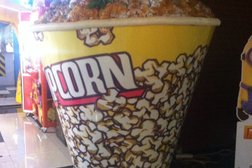 Культурно-развлекательный комплекс Мегаполис, с рейтингом 2.9 - находится по адресу Челябинск, Свердловский проспект, 51а 