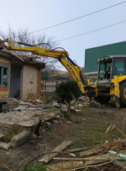 Мастер по строительству домов, садовник Артем Калашников