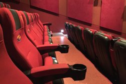 Синема стар, с рейтингом 3.4 - находится по адресу ул. Фучика, 2 