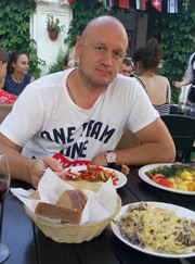 Бухгалтер, благоустройство территории Эдуард Викторович Тимофеев