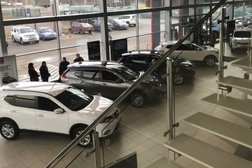 Автосалон У Сервис+ Nissan, с рейтингом 3.6 - находится по адресу Московская область, городской округ Подольск, Симферопольское шоссе, 30-й километр, 1, стр. 1 