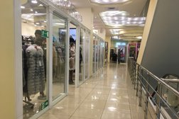 Торговый центр Изумруд plaza, с рейтингом 3.7 - находится по адресу Владивосток, Океанский проспект, 16а 