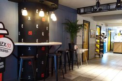 Кофейня DOZA cafe, с рейтингом 4.5 - находится по адресу Санкт-Петербург, Разъезжая, 35 