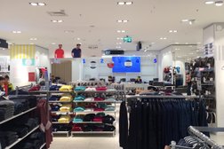 Бутик LC Waikiki, с рейтингом 2 - находится по адресу Алматы, 8-й микрорайон, 37/1 