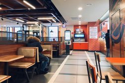 Ресторан быстрого питания Бургер Кинг, с рейтингом 3 - находится по адресу Ямало-Ненецкий автономный округ, Ноябрьск, Советская улица, 95д 