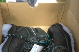 Магазин спецодежды и обуви Техноавиа, с рейтингом 3 - находится по адресу Санкт-Петербург, Курляндская улица, 44 