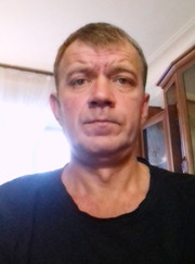 Бетонщик, мастер по строительству домов Алексей Карнавский