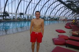 Sky Beach Club, с рейтингом 4 - находится по адресу Нур-Султан, Тұран проспект, 37 