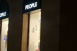 Магазин Fashion people, с рейтингом 3 - находится по адресу Нур-Султан, Республики проспект, 10 