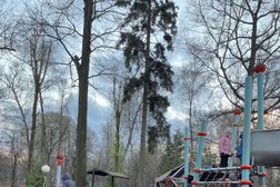 Лианозовский парк культуры и отдыха, с рейтингом 4.4 - находится по адресу Москва, улица Угличская, 11Б 