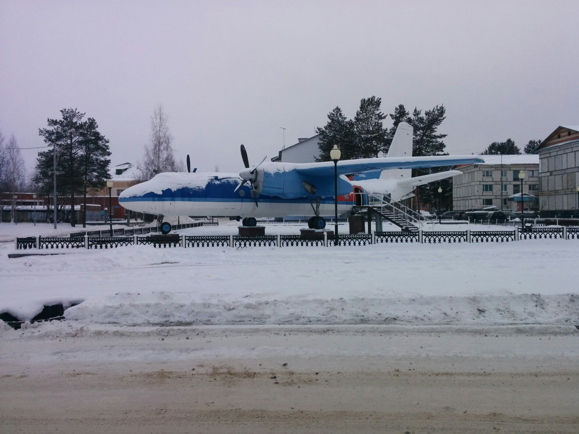 Нягань тюмень самолет. Нягань тюмень самолет. Расписание самолетов сургут белоярский хмао. Расписание самолетов белоярский. Марка самолета рейсов тюмень нягань.