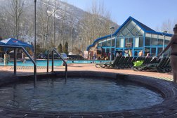 ТАУ-SPA-Cenrte, с рейтингом 4.1 - находится по адресу Алматы, Алмаарасан Ущелье, 1/3 