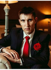 Курьер, автослесарь Александр Владимирович Плотников