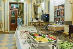 Гостиница Симферополь-Гранд отель, с рейтингом 3 - находится по адресу Респ Крым, Симферополь, ул Александра Невского, зд 7 