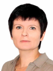 Преподаватель истории, преподаватель по обществознанию Ирина Мартиевна Шмейс