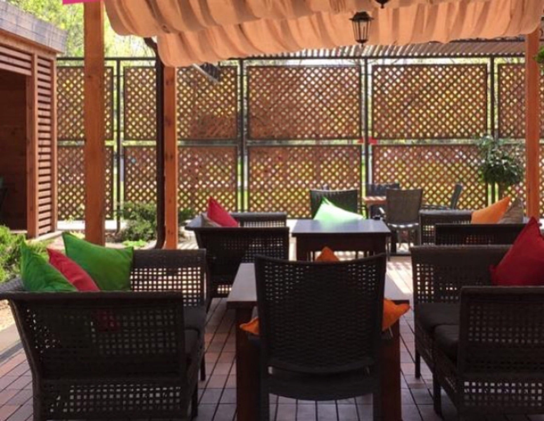 Банкетный зал олимп избербаш. Кафе галерея избербаш. Сосновый дворик избербаш. Кафе густо г. Ресторан галерея избербаш.