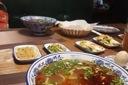 Ресторан быстрого питания Lanzhou, с рейтингом 3.9 - находится по адресу Алматы, Жибек Жолы проспект, 65а 