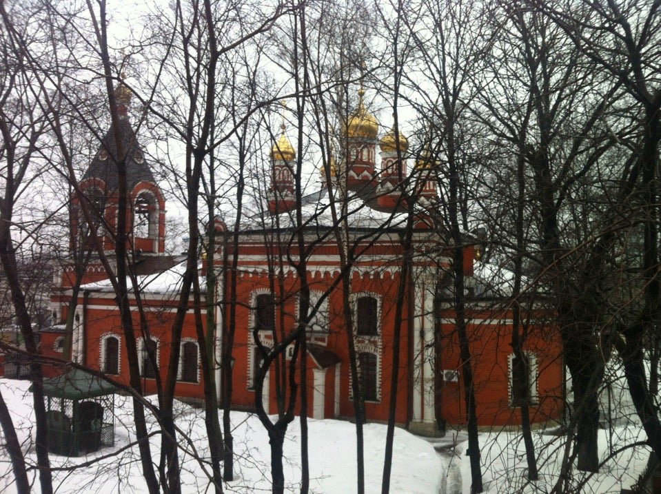 Владыкино церковь рождества. Владыкино церковь рождества. Церковь во владыкино в москве. Храм во владыкино москва. Храм рождества пресвятой богородицы во владыкине.