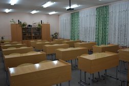 Средняя школа №23 школа им. 87 Гвардейской стрелковой дивизии, с рейтингом 2 - находится по адресу Волгоградская область, Волжский, Набережная улица, 12 