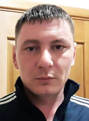 Мастер по обшивке стен, мастер по строительству домов Максим Павлович Лазарев