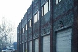 Автостоянка на улице Розыбакиева, с рейтингом 2.7 - находится по адресу Алматы, Розыбакиева, 248а 