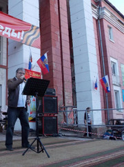 Певец Антонов Евгений