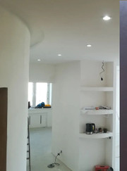 Маляр-штукатур, мастер по оклейке обоев Владимир Геннадьевич Кузнецов