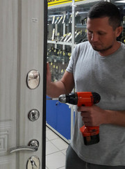 Автомеханик, слесарь Вячеслав Владимирович Гречко