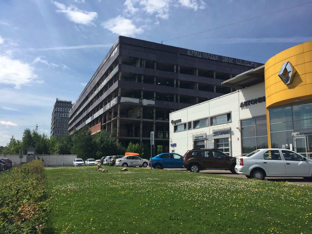 фотография Официальный дилер Jeland Автомир Renault на Озёрной улице