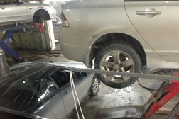 Автоцентр Бизон, с рейтингом 4.4 - находится по адресу Кемеровская область — Кузбасс, Кемерово, улица Лермонтова, 119 