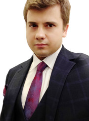 Адвокат, преподаватель английского языка Игорь Владимирович Охтин